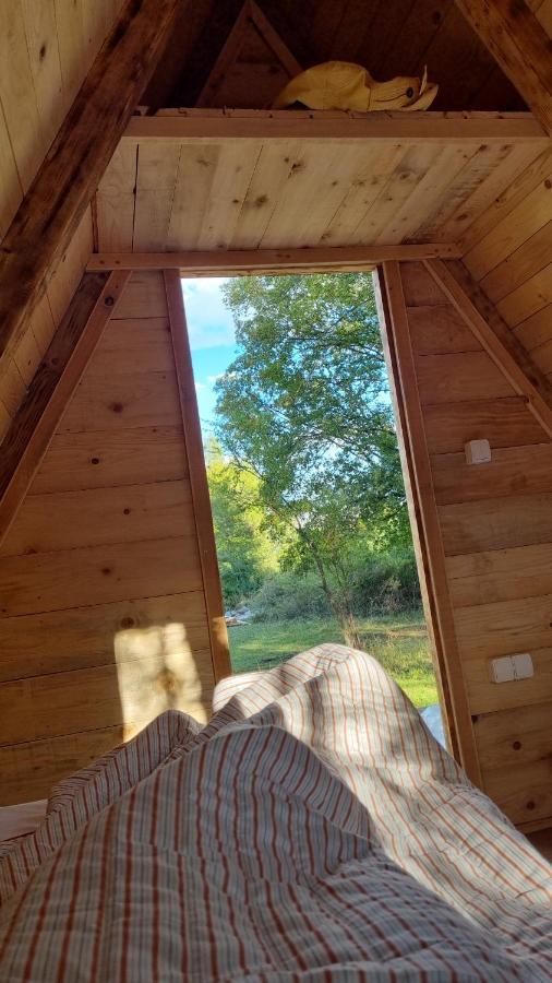 Wolf & Sheep Nature & Adventure Podgoriţa Exterior foto